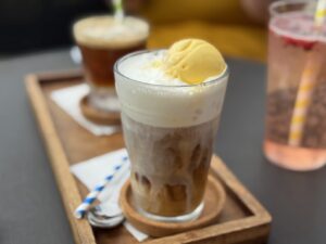 Ledové kafe se zmrzlinou