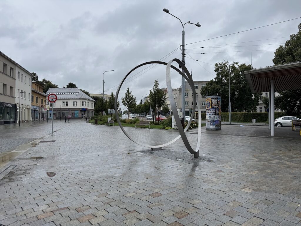 Mlžící brána