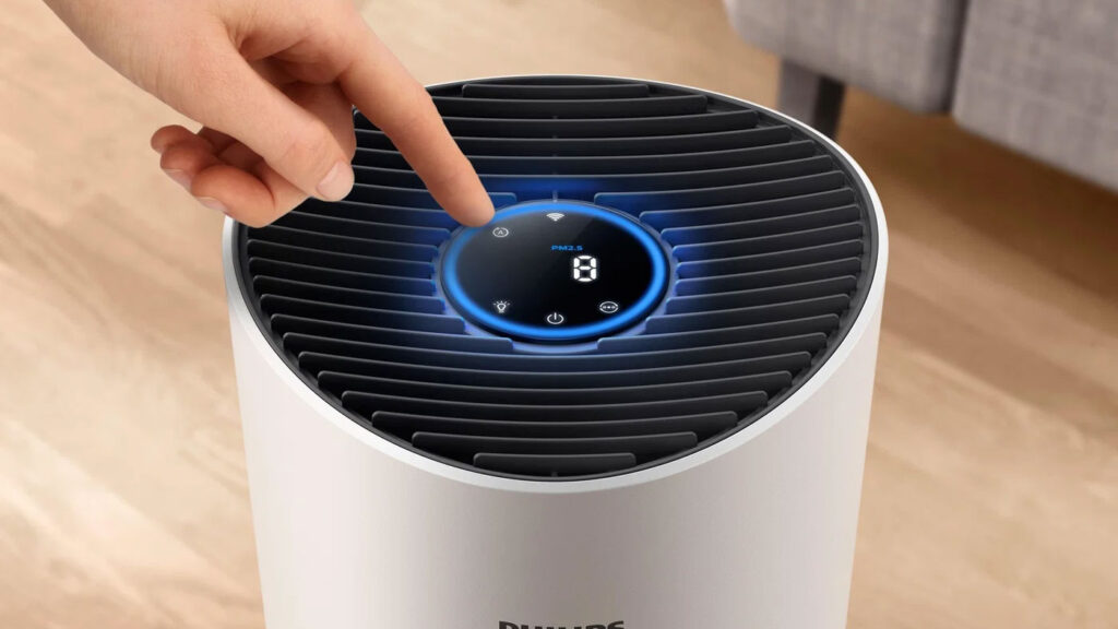 Čističku můžete ovládat nejen přes dotykový panel