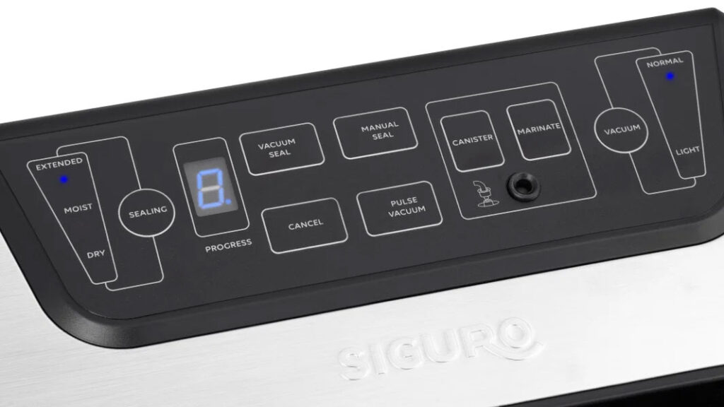 Nabízí automatické i manuální vakuování